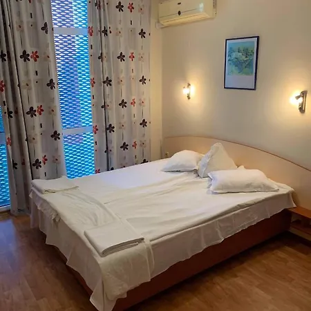 Lägenhet Elit 4 *